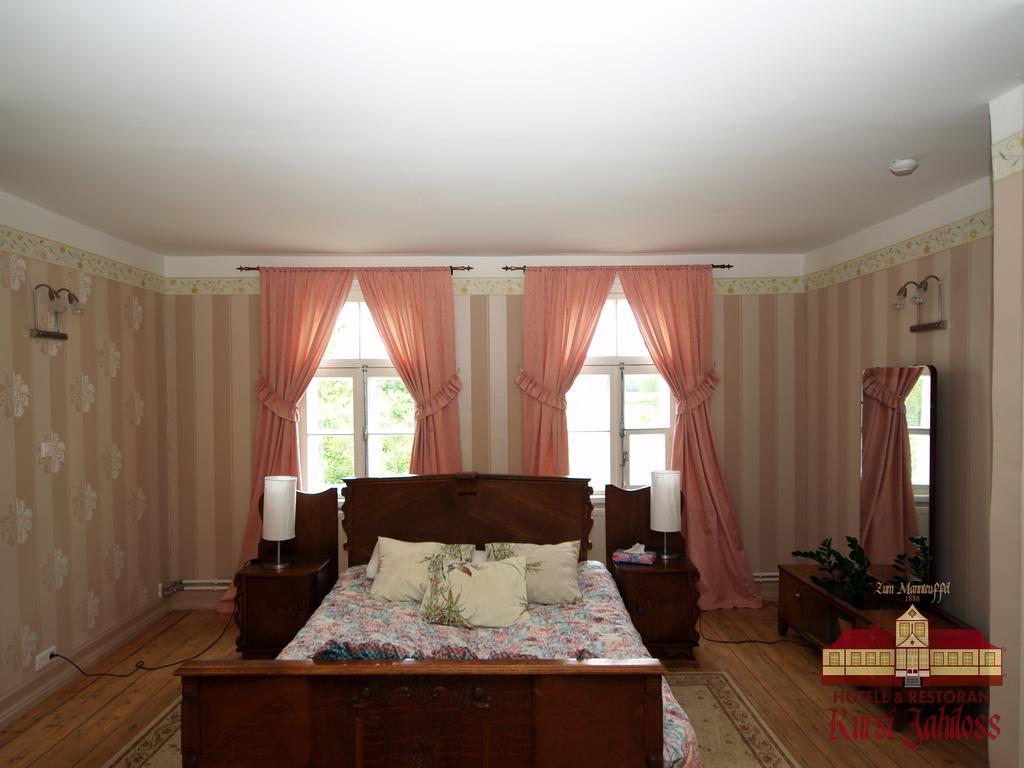 Kursi Hunting Manor Hotel Puurmani Quarto foto