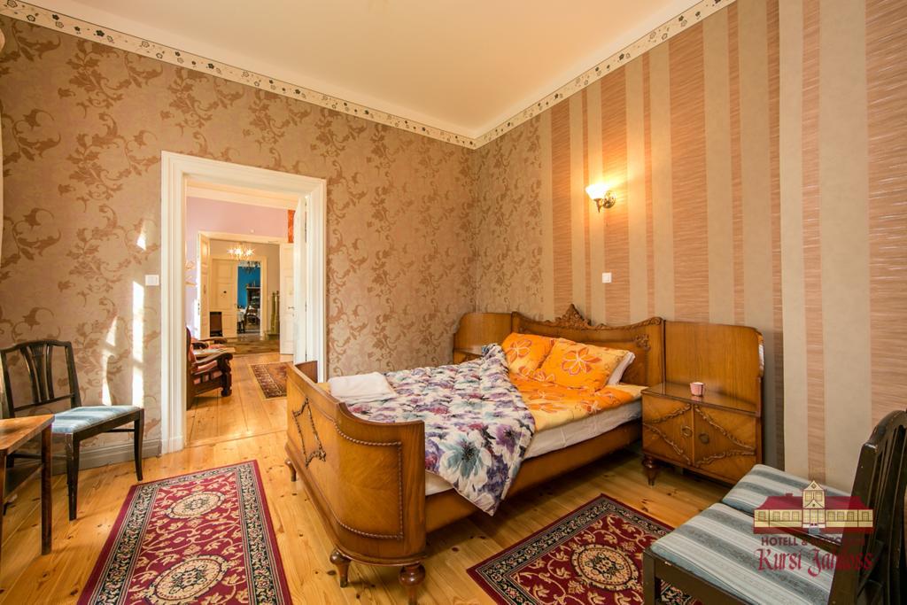 Kursi Hunting Manor Hotel Puurmani Quarto foto